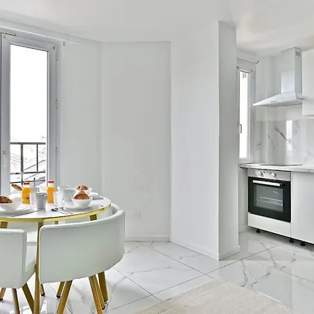 Lumineux En Banlieue Parisienne - Iii Apartment